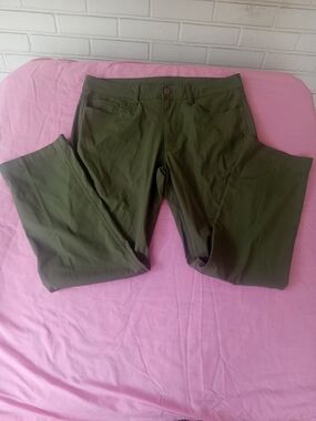 Swiss Tech Men's Olive Green Jogger Pants - Slim Casual Fit 34x30